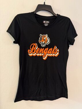 NFL Cincinnati Bengals Women’s Graphic Tee Black Size Small